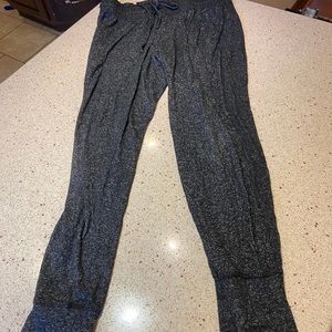 MATERNITY - Motherhood Maternity jogger pants size Medium